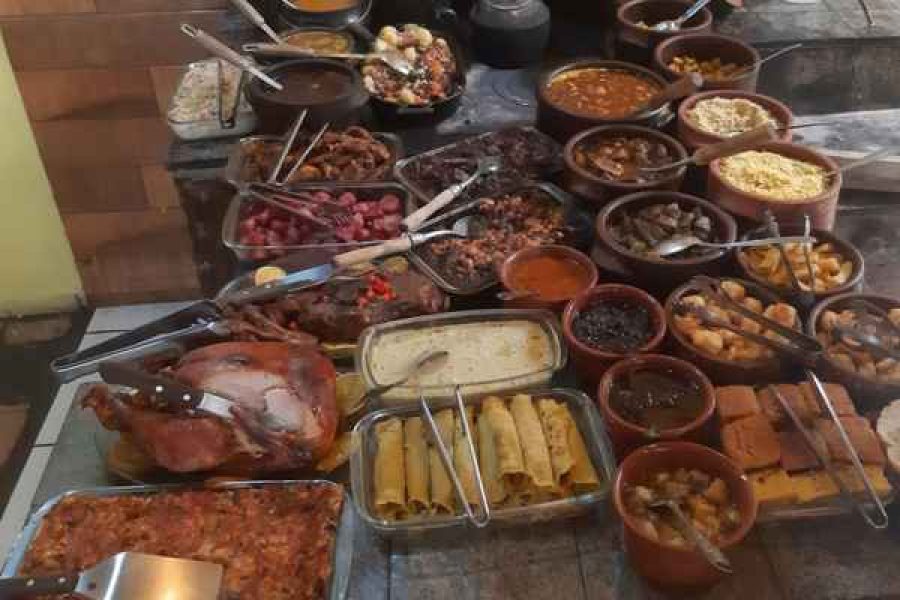 Feijoada e Buffet Completo